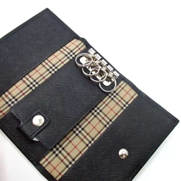 BURBERRY NWOT KEYCASE KEYHOLDER - Picture 6 of 12